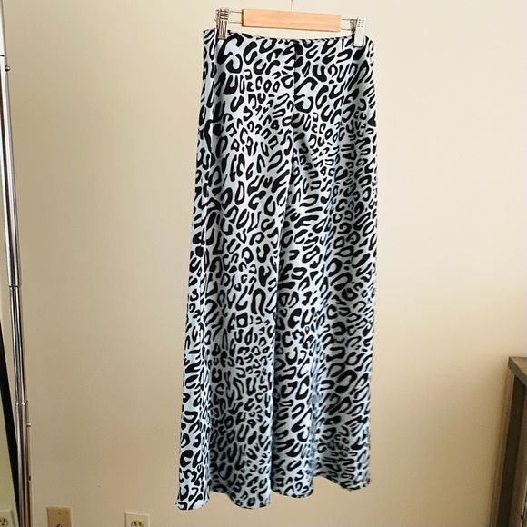 Rebecca Minkoff Sz 4 Blue Leopard Midi Skirt - Picture 4 of 7
